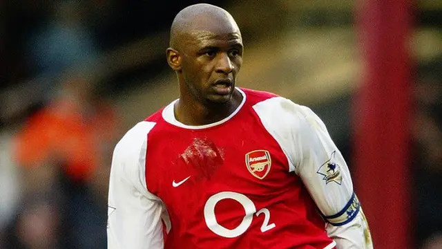 Patrick Vieira Sang Gelandang Legendaris yang Tak Pernah Padam